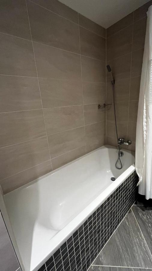 פראג Residence Garden Tower S Balkonem, Garaz מראה חיצוני תמונה
