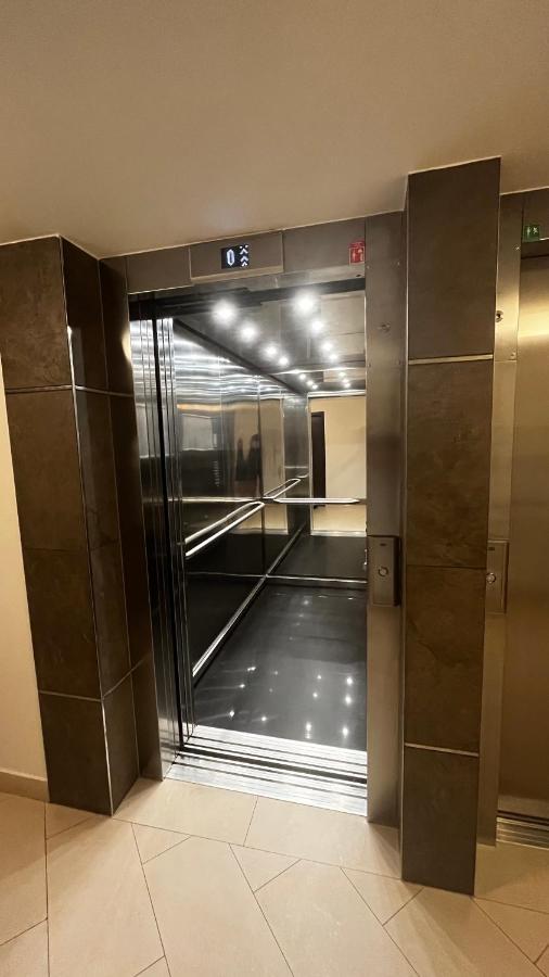פראג Residence Garden Tower S Balkonem, Garaz מראה חיצוני תמונה