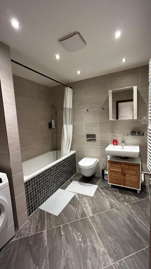 פראג Residence Garden Tower S Balkonem, Garaz מראה חיצוני תמונה